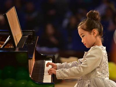 招聘赤峰钢琴家教老师